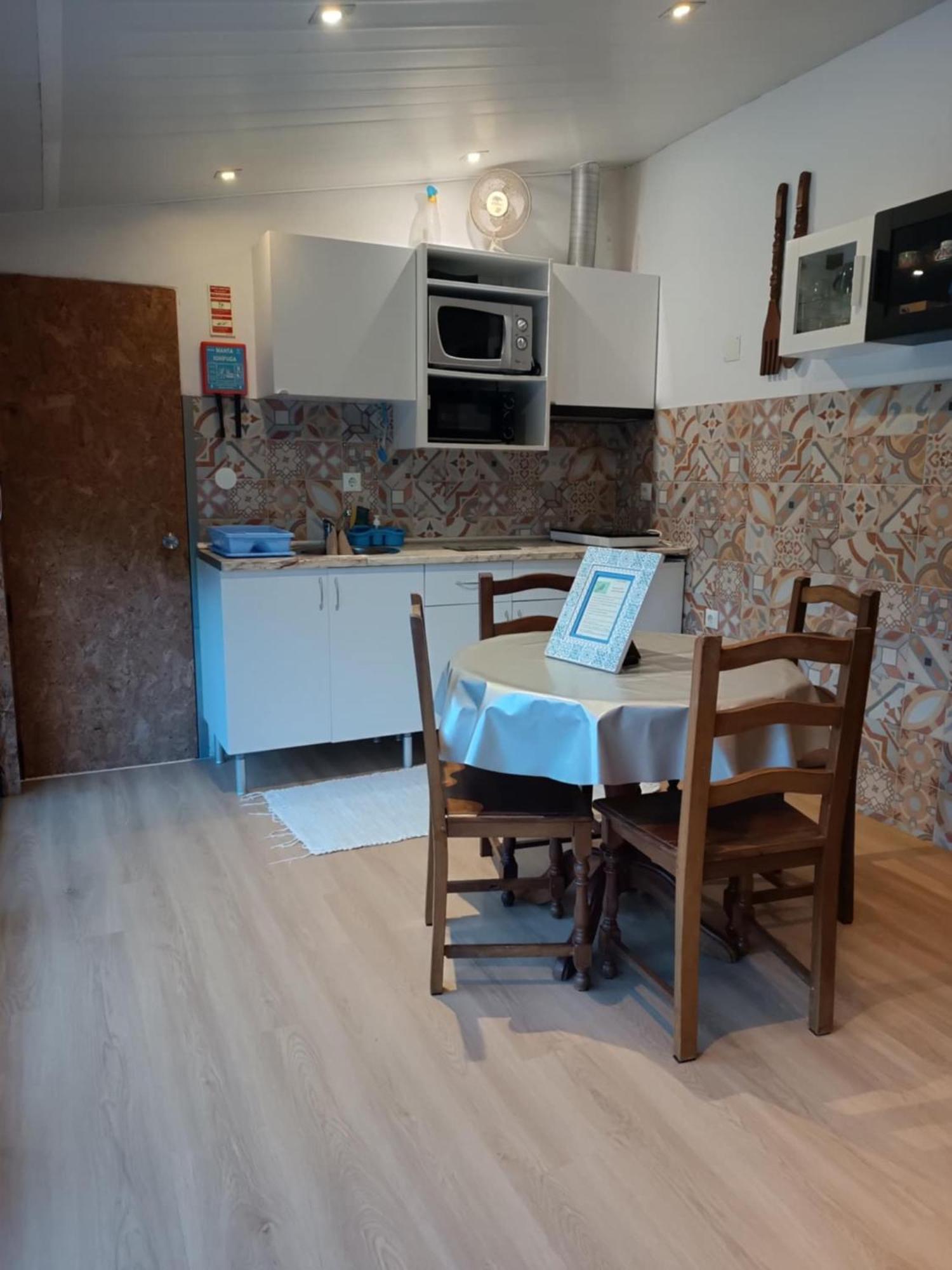 O Canto Do Melro, Guest House Cortegaça エクステリア 写真